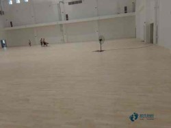 運(yùn)動(dòng)場(chǎng)地地板一般多少錢(qián)