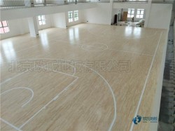 俄勒岡松舞臺(tái)場(chǎng)館地板施工隊(duì)