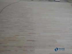 松木舞臺體育場館木地板施工團(tuán)隊(duì)